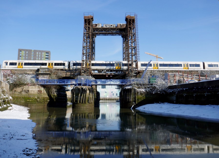 Train Snow Creek 